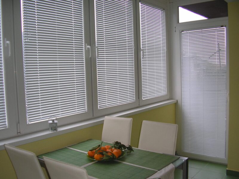 Aluminum blinds