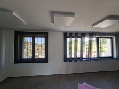 thumbnail image of the product gallery